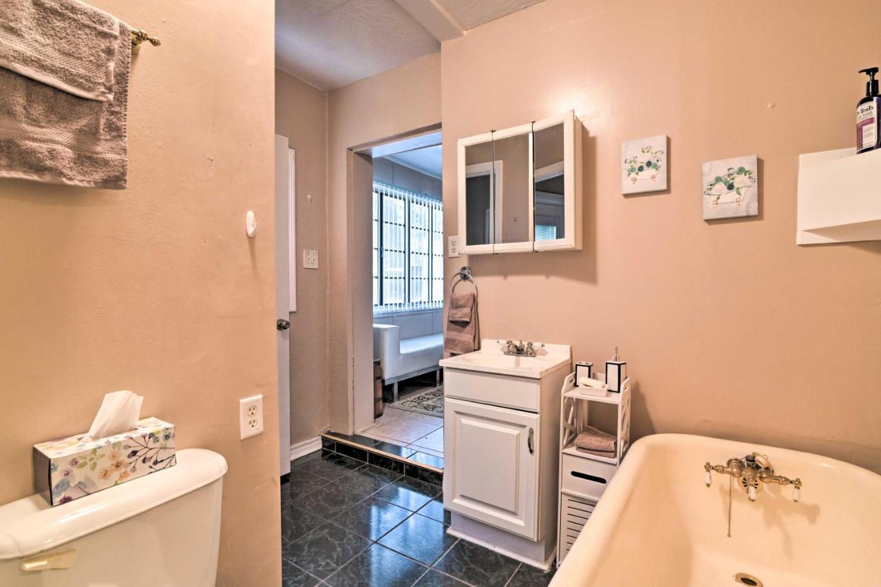 Pet-Friendly Auburndale House With Lake Views! エクステリア 写真